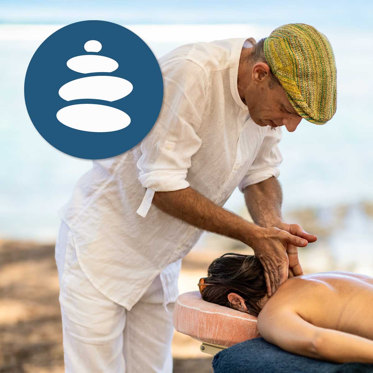 Soin sonore au bol tibétain avec le masseur nomade à l'ile de la Réunion.